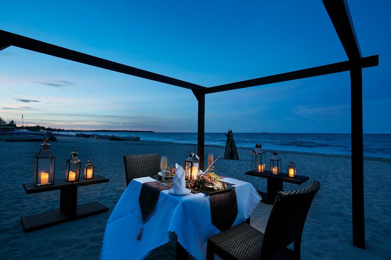 Margosa Bay Hotel Trincomalee Bagian luar foto