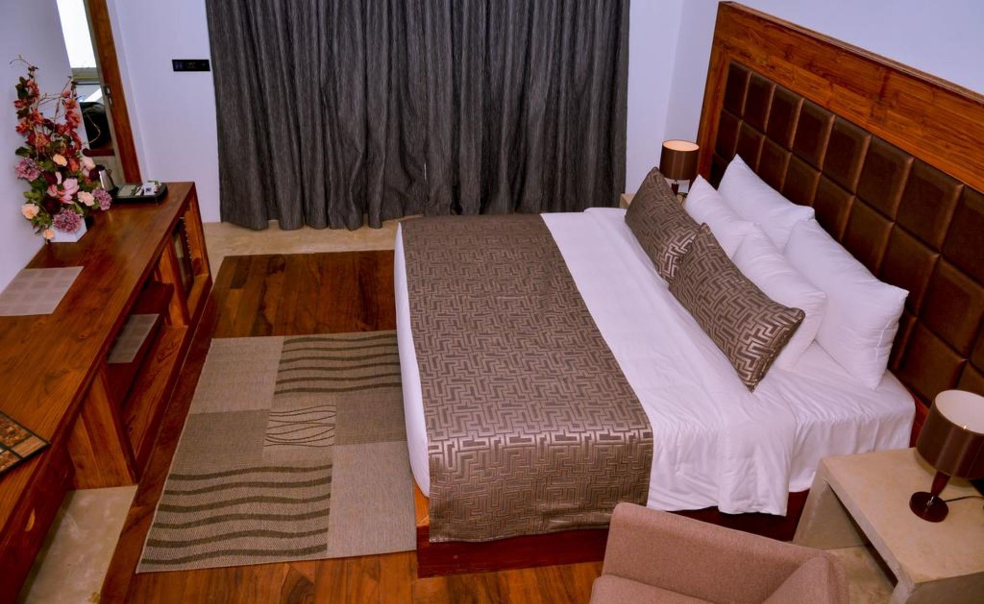 Margosa Bay Hotel Trincomalee Bagian luar foto